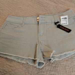NWT womens REFUGE MID-RISE SHORTIE Cut-off shorts.